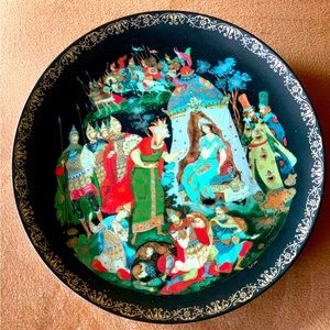 Antique 1989 Russian Collector Plates